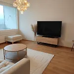Lägenhet Modern And Beautiful Two-bedroom Apartment, Wifi And Parking Hyvinkää
