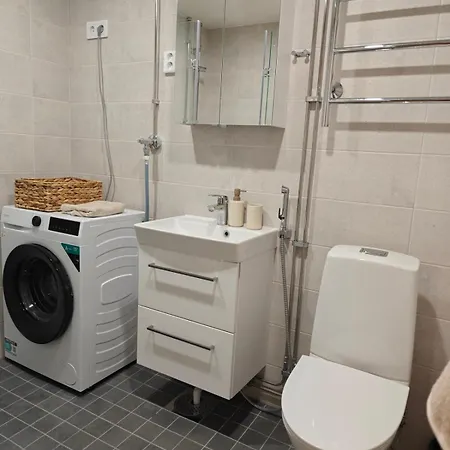 Modern And Beautiful Two-bedroom Apartment, Wifi And Parking