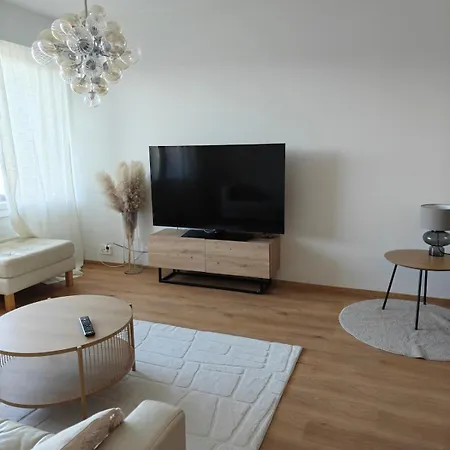 דירה Modern And Beautiful Two-bedroom Apartment, Wifi And Parking
